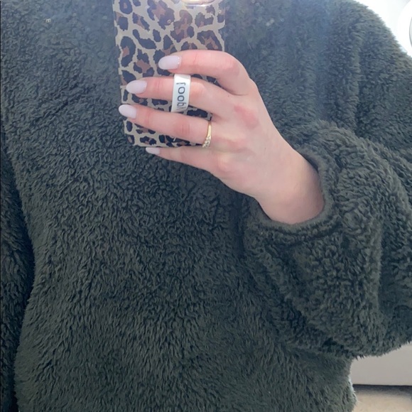 Lululemon Sherpa turtle neck - Picture 2 of 2